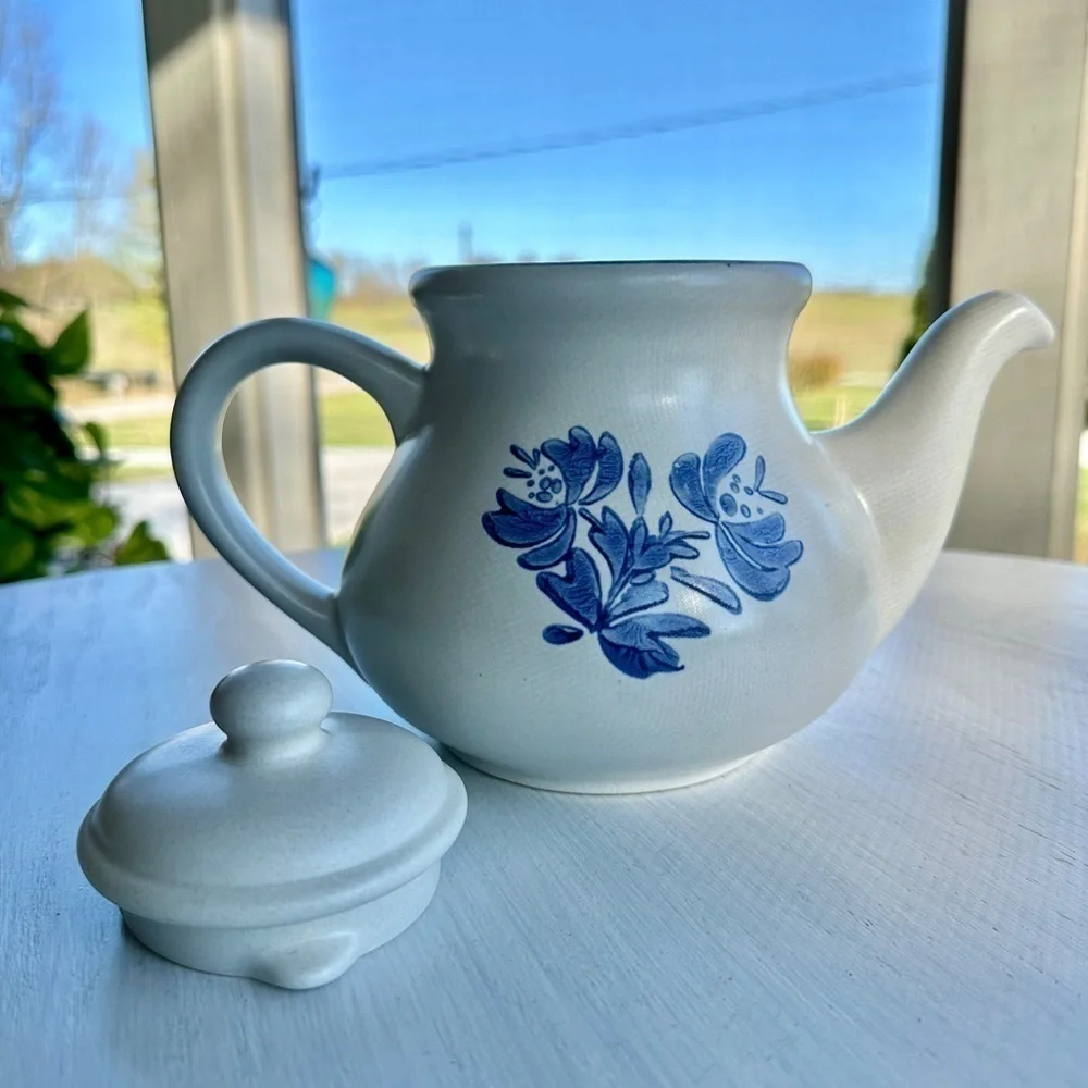 VINTAGE, PFALTZGRAFF, WHITE IRONSTONE TEAPOT WITH BLUE FLORAL PATTERN.